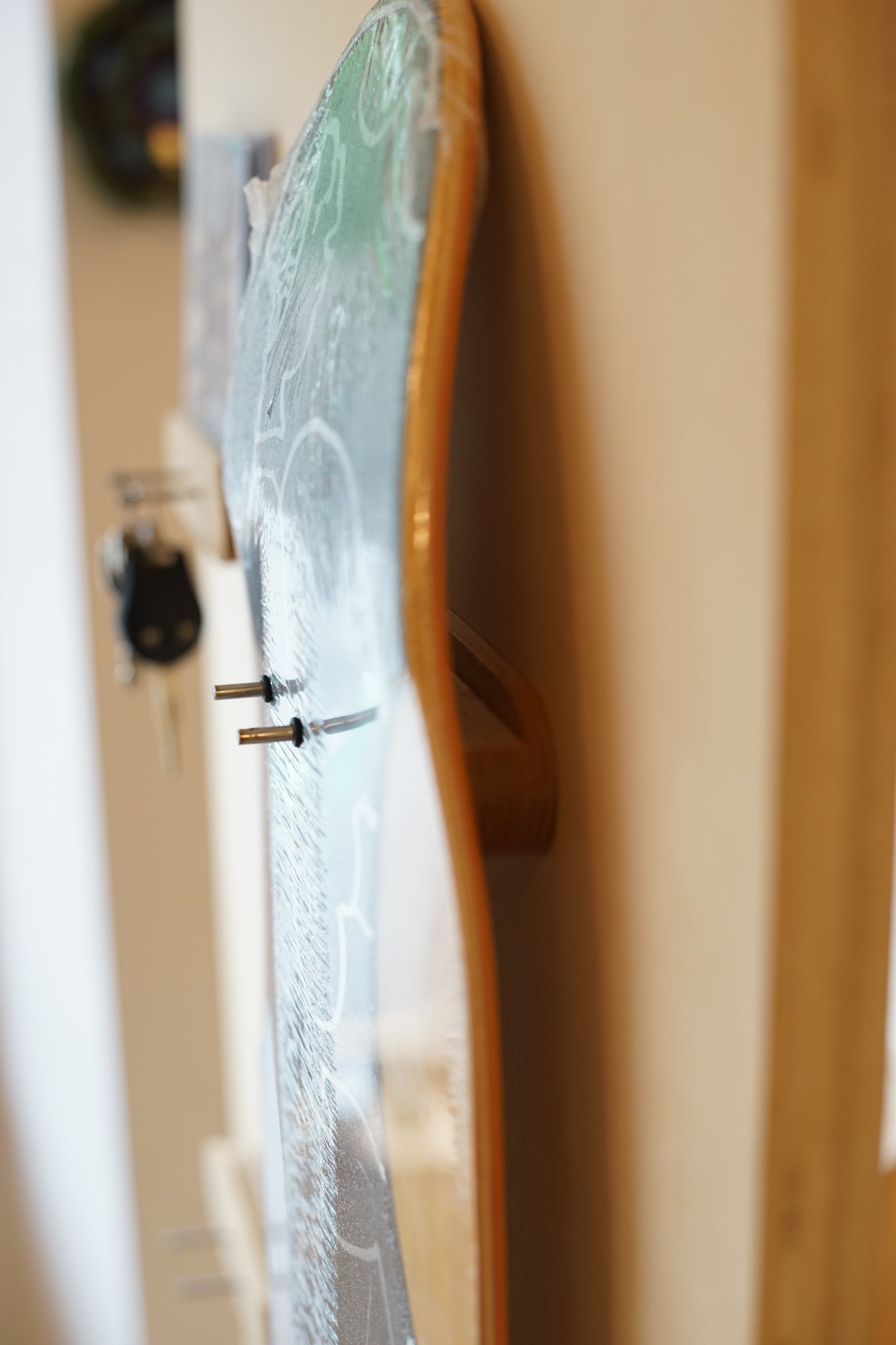 MARUTALO　Skateboard hanger